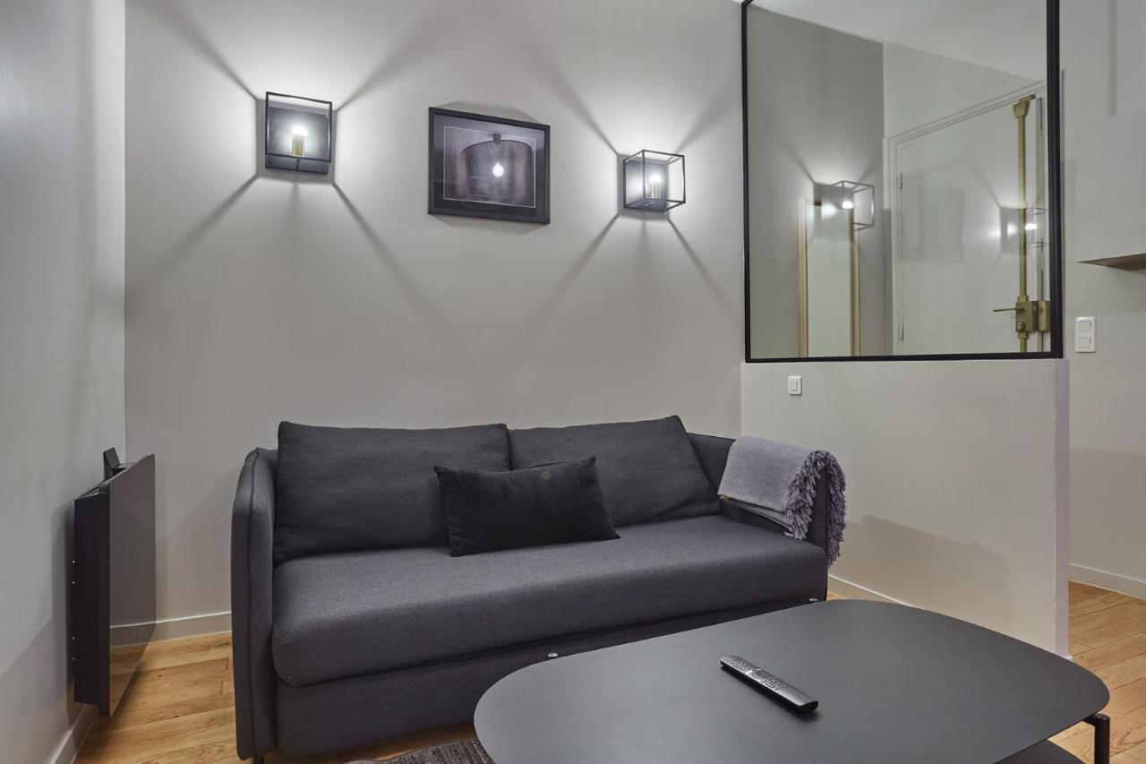 Apartment Center Of Paris By Studio Prestige Экстерьер фото