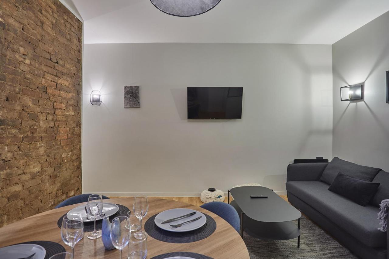Apartment Center Of Paris By Studio Prestige Экстерьер фото